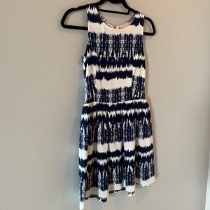 Blue/white tie-dye style A-line sleeveless dress